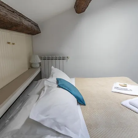 Lovely Attic For 4 Person With Wifi - A/c * Venedig